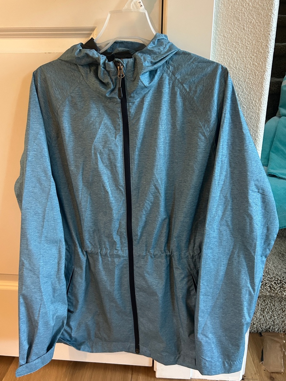 32 Degrees Women's Light Blue Hooded Windbreaker Jacket